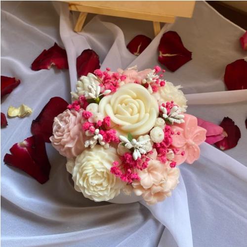 Vase de Fleurs en Bougie Parfumée